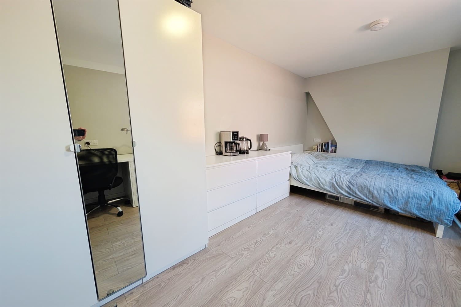 Room 5 45 Twyford Road, SO50