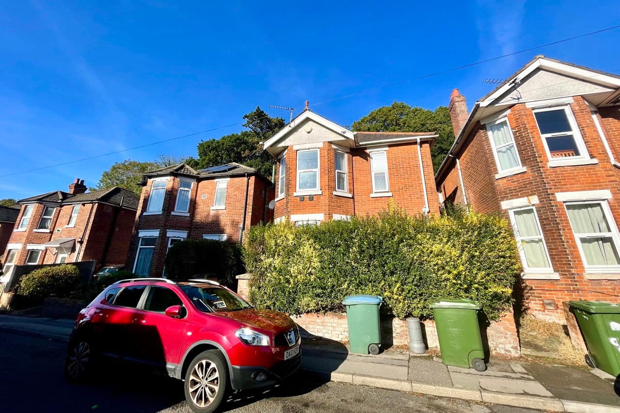 Osborne Road South, Southampton, SO17 2FE