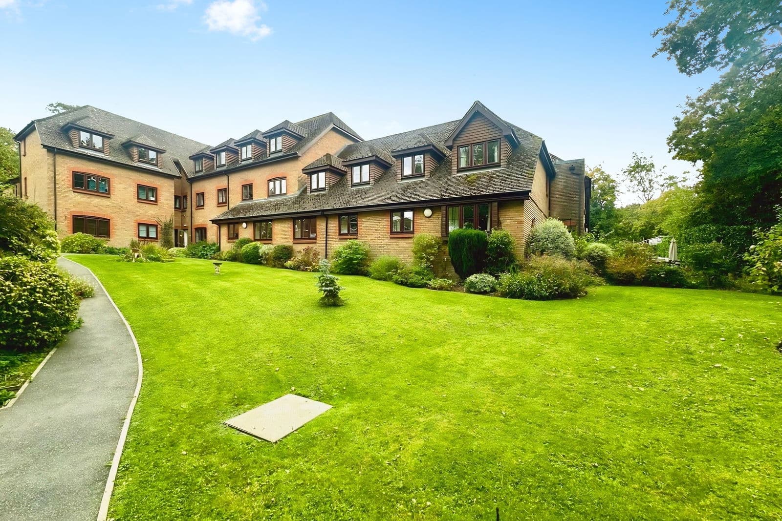 Langdown Lawn, Hythe, Southampton, SO45 5BT