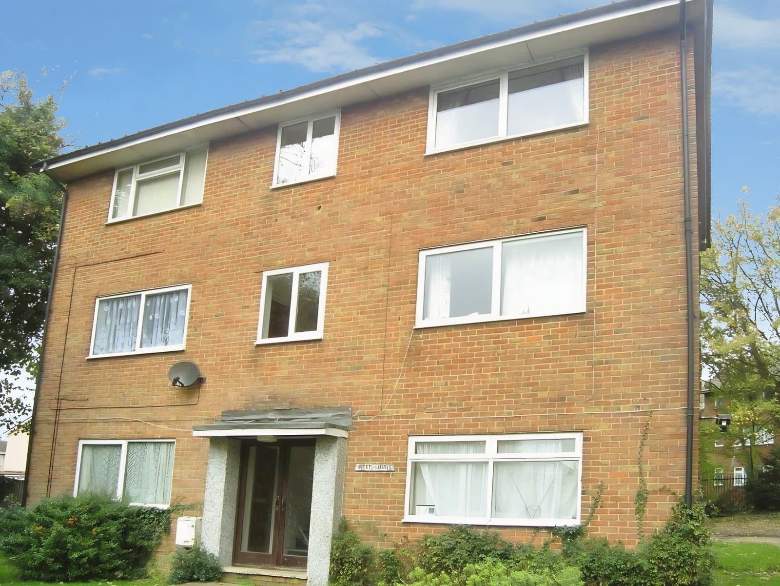 Weston Lane, Southampton, SO19 9PT - Image 1